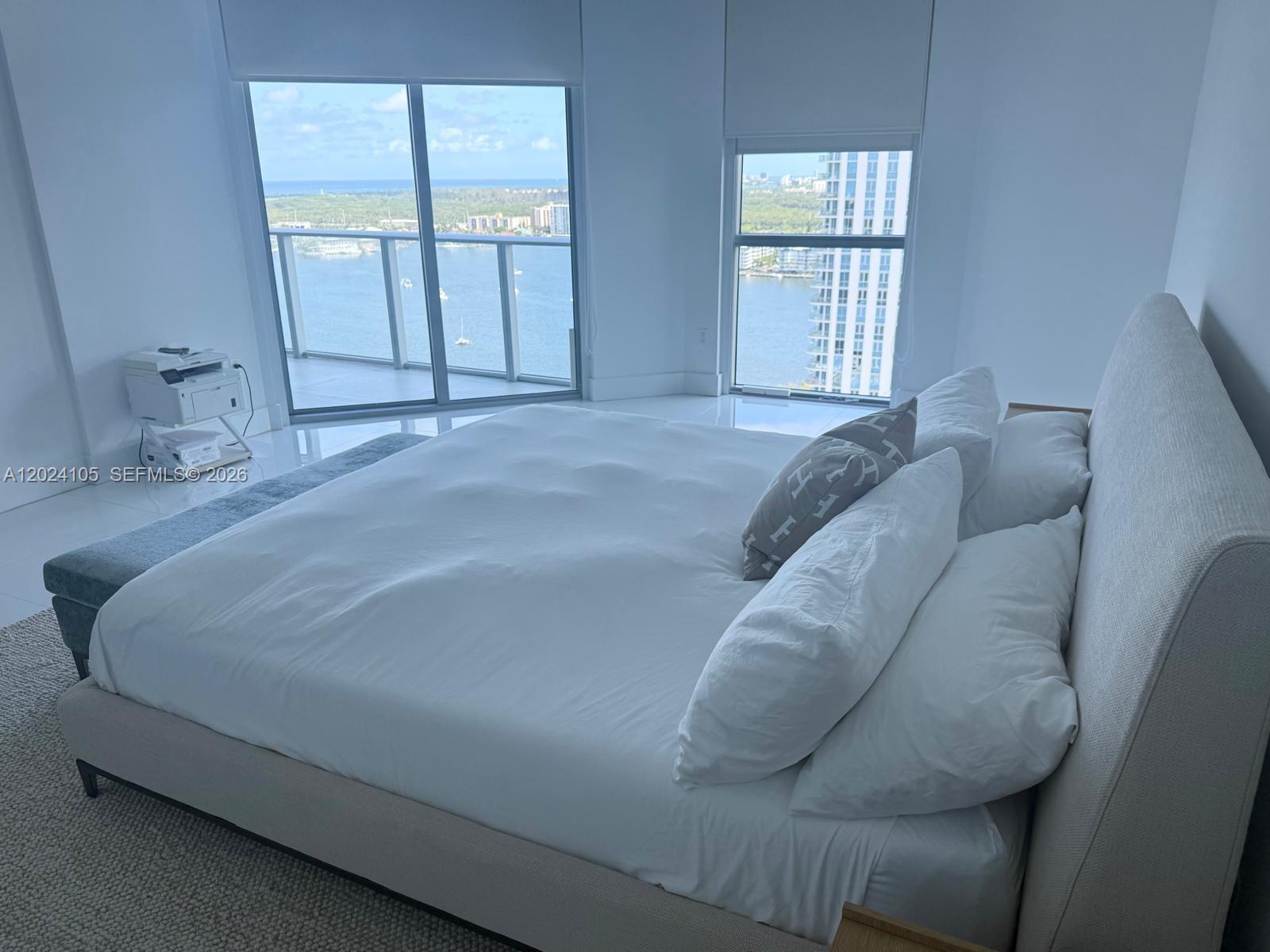 17301 Biscayne Blvd #2305, North Miami Beach FL 33160