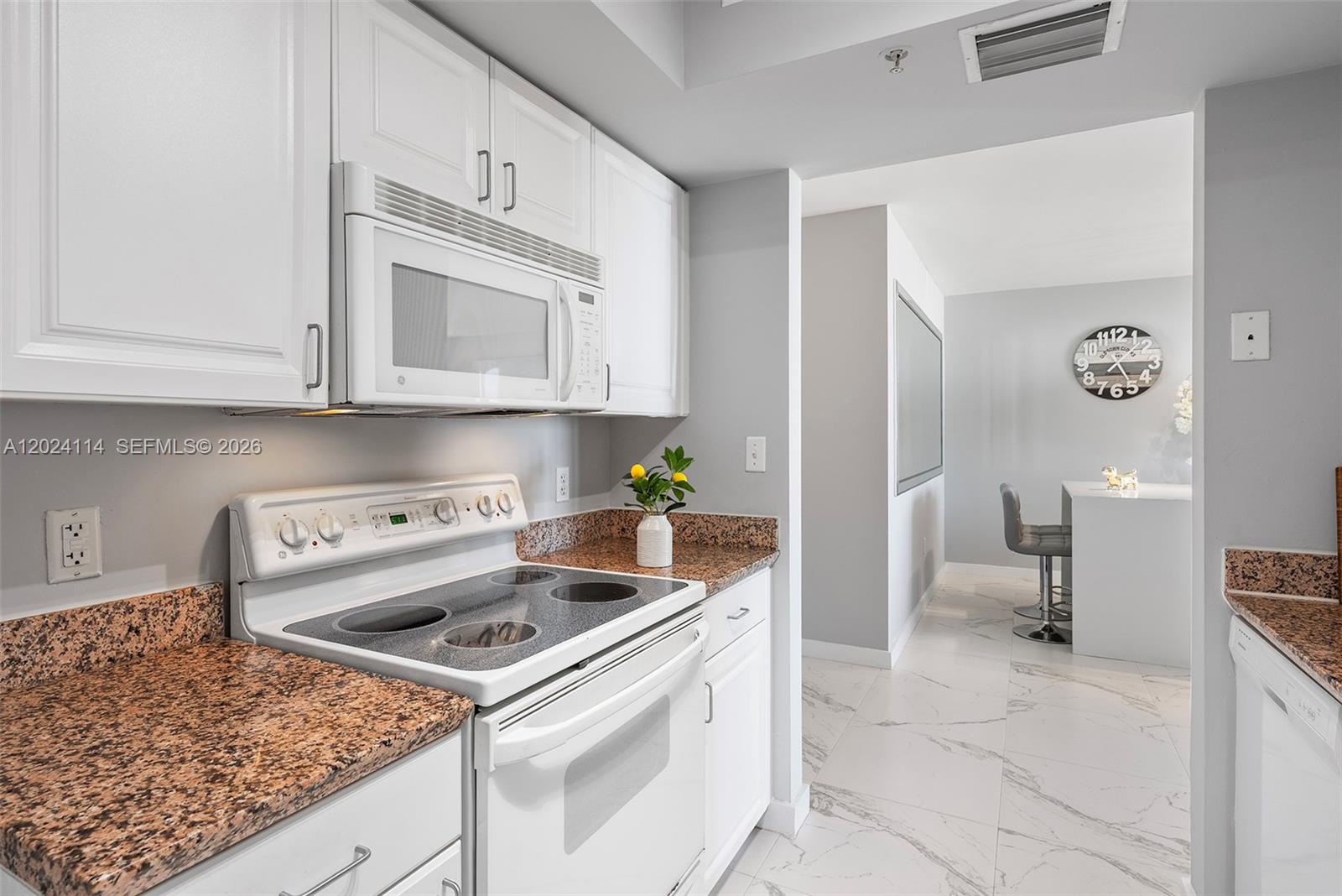 90 Alton Rd #1405, Miami Beach FL 33139