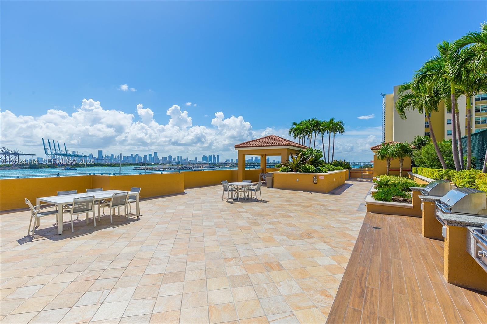 90 Alton Rd #1405, Miami Beach FL 33139