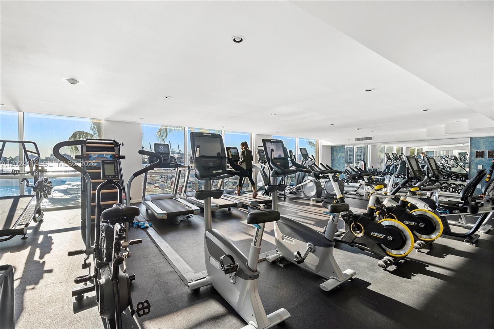 90 Alton Rd #1405, Miami Beach FL 33139