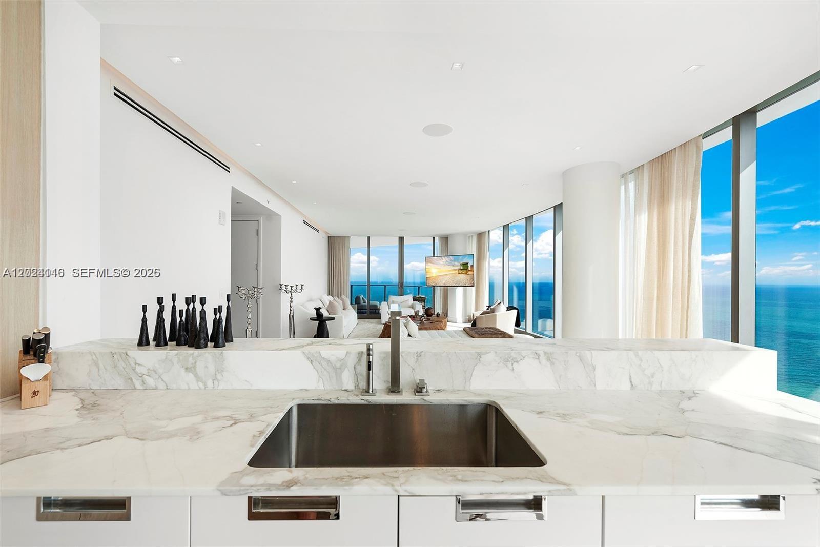 15701 Collins Ave #4105, Sunny Isles Beach FL 33160
