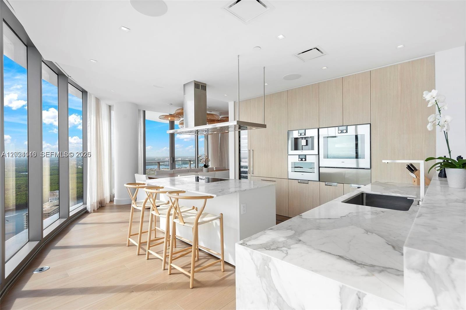 15701 Collins Ave #4105, Sunny Isles Beach FL 33160