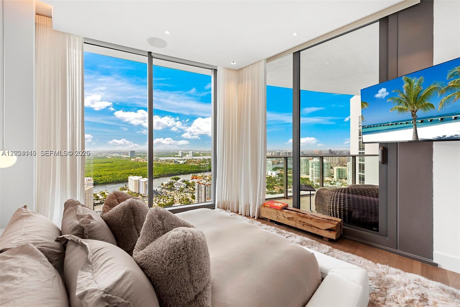 15701 Collins Ave #4105, Sunny Isles Beach FL 33160