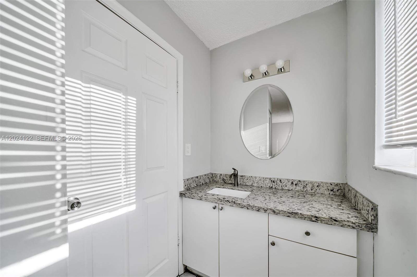 2011 Bay Dr #12, Miami Beach FL 33141