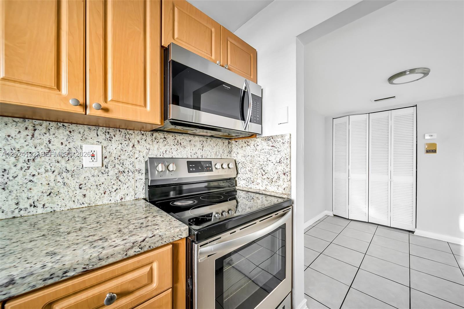 2011 Bay Dr #12, Miami Beach FL 33141