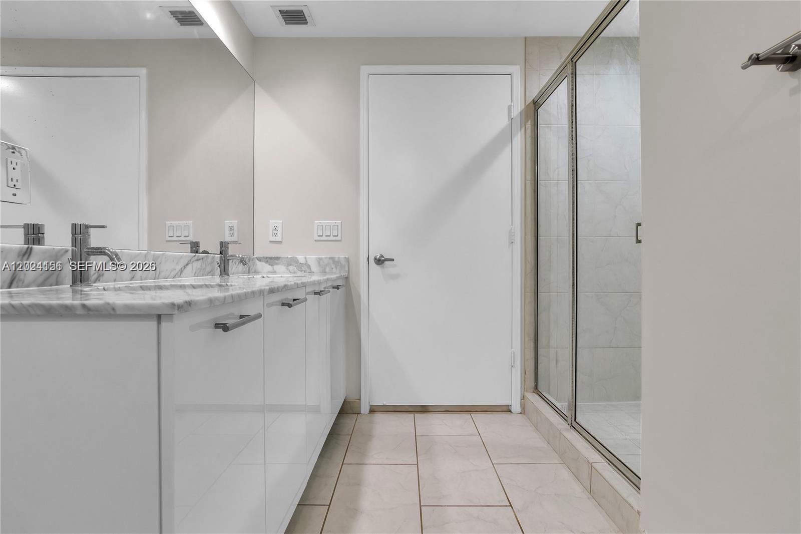 951 Brickell Ave #3107, Miami FL 33131