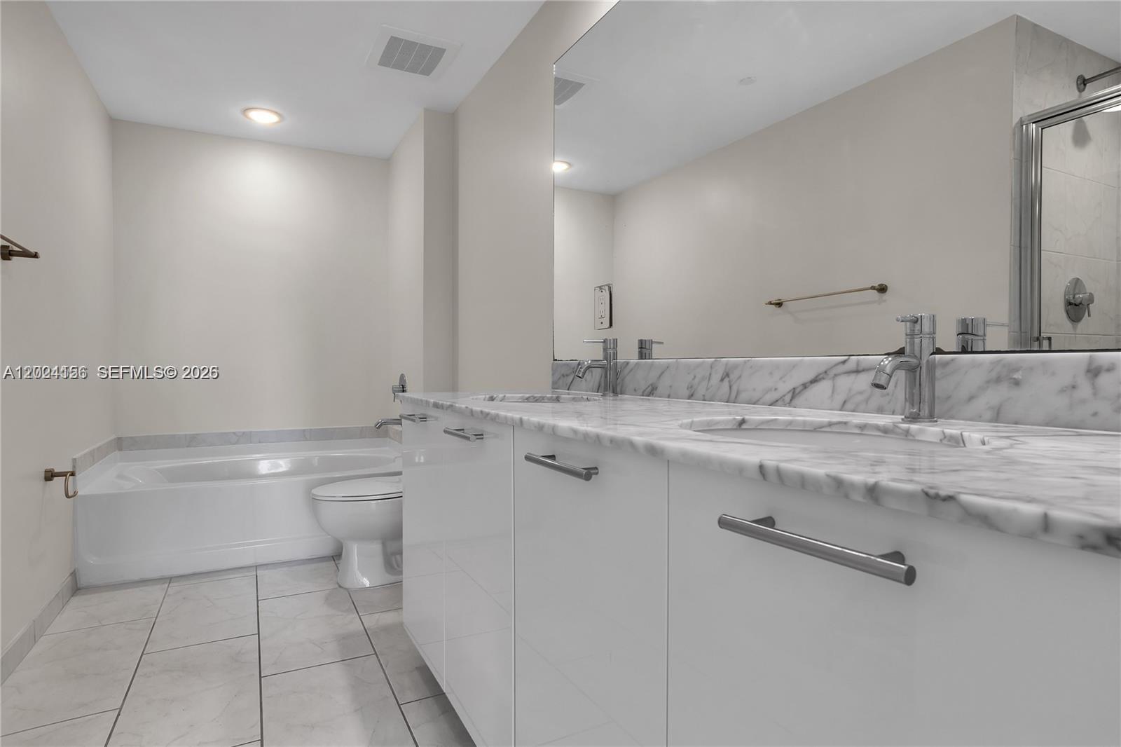 951 Brickell Ave #3107, Miami FL 33131