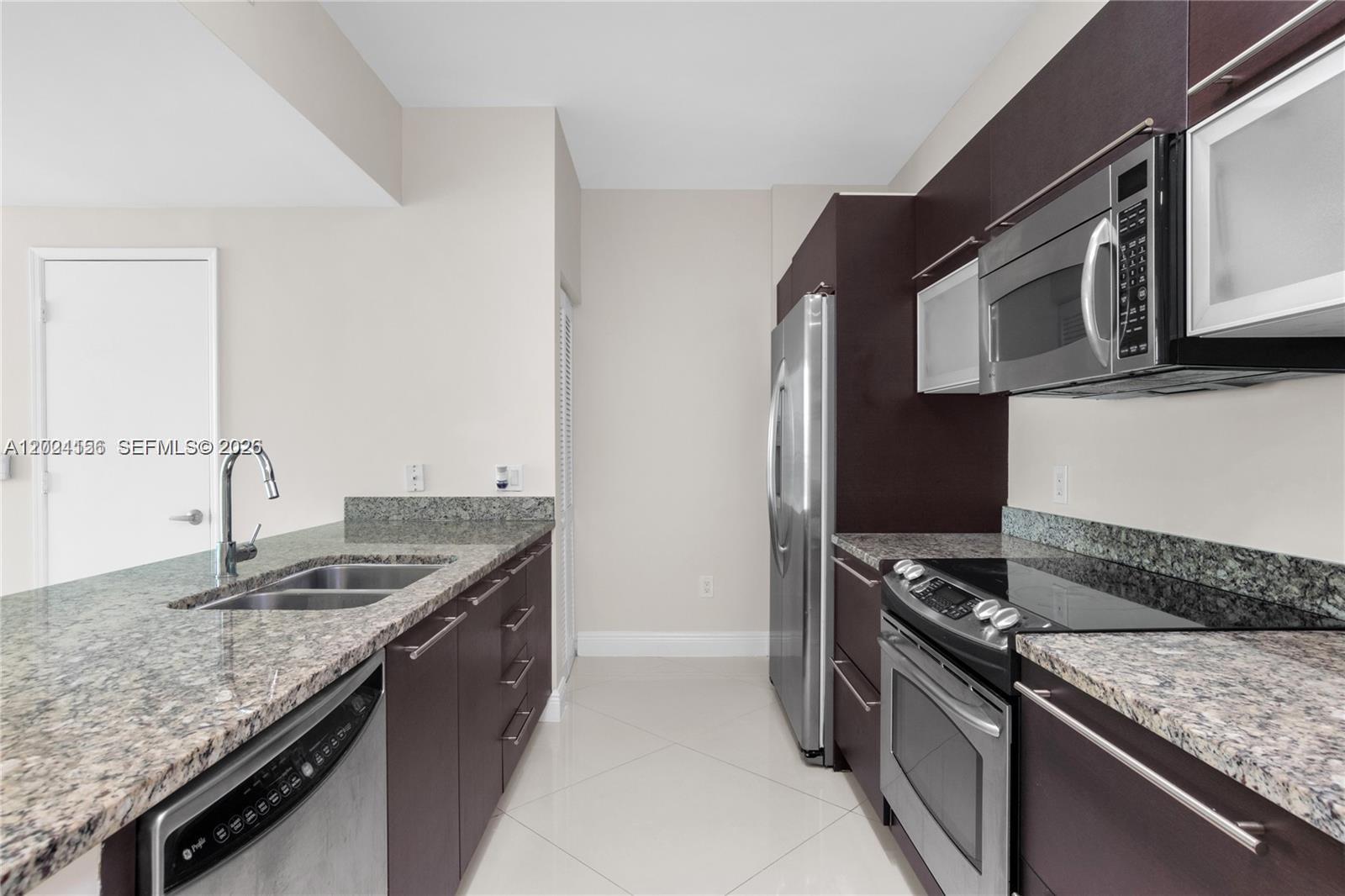 951 Brickell Ave #3107, Miami FL 33131