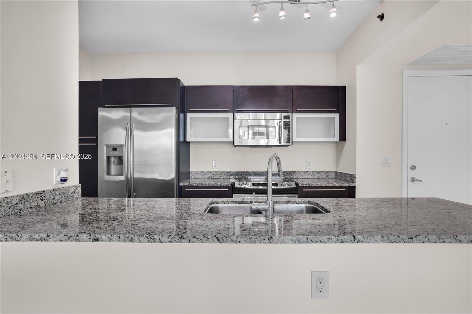 951 Brickell Ave #3107, Miami FL 33131
