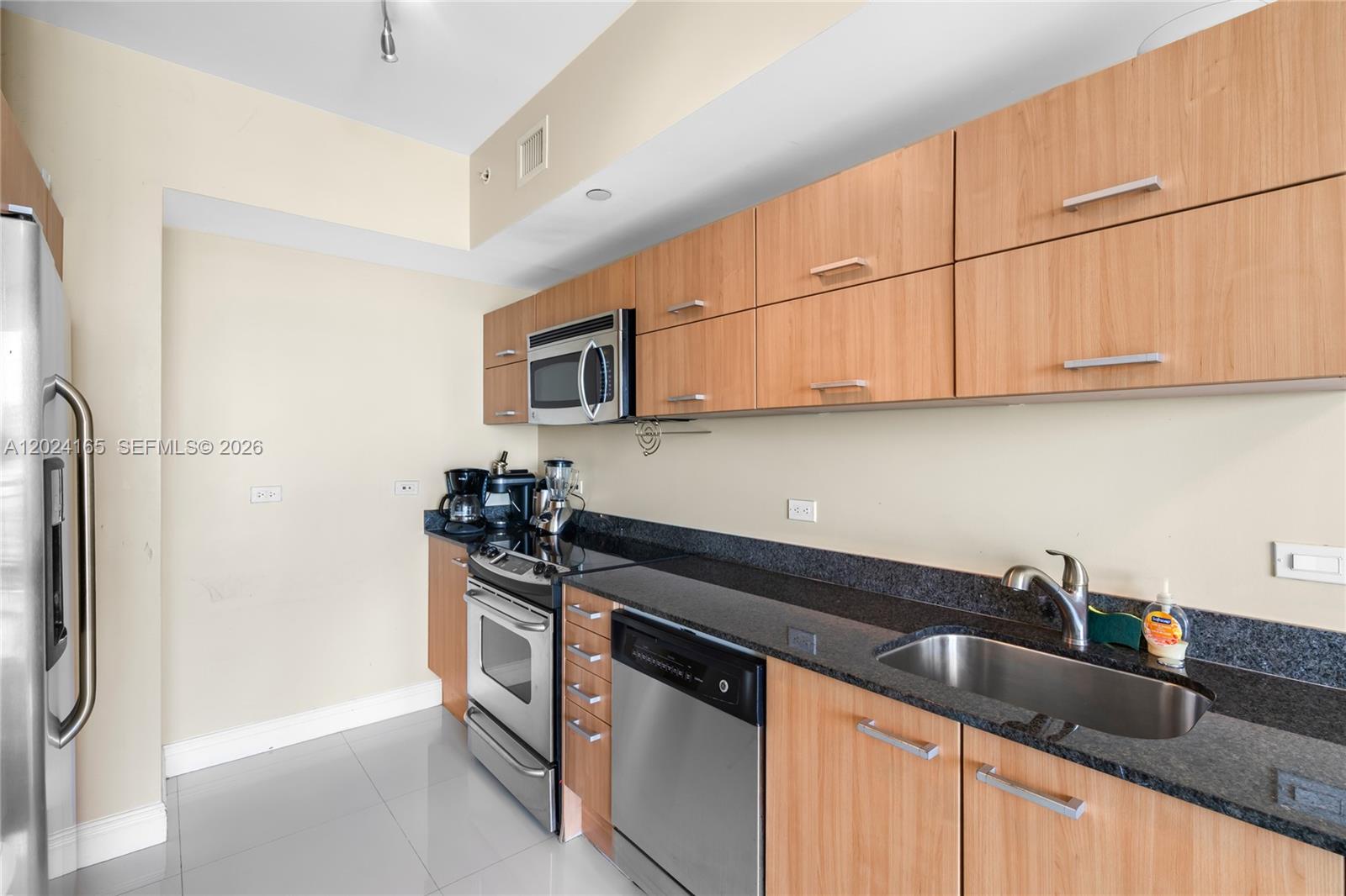 350 S Miami Ave #2515, Miami FL 33130