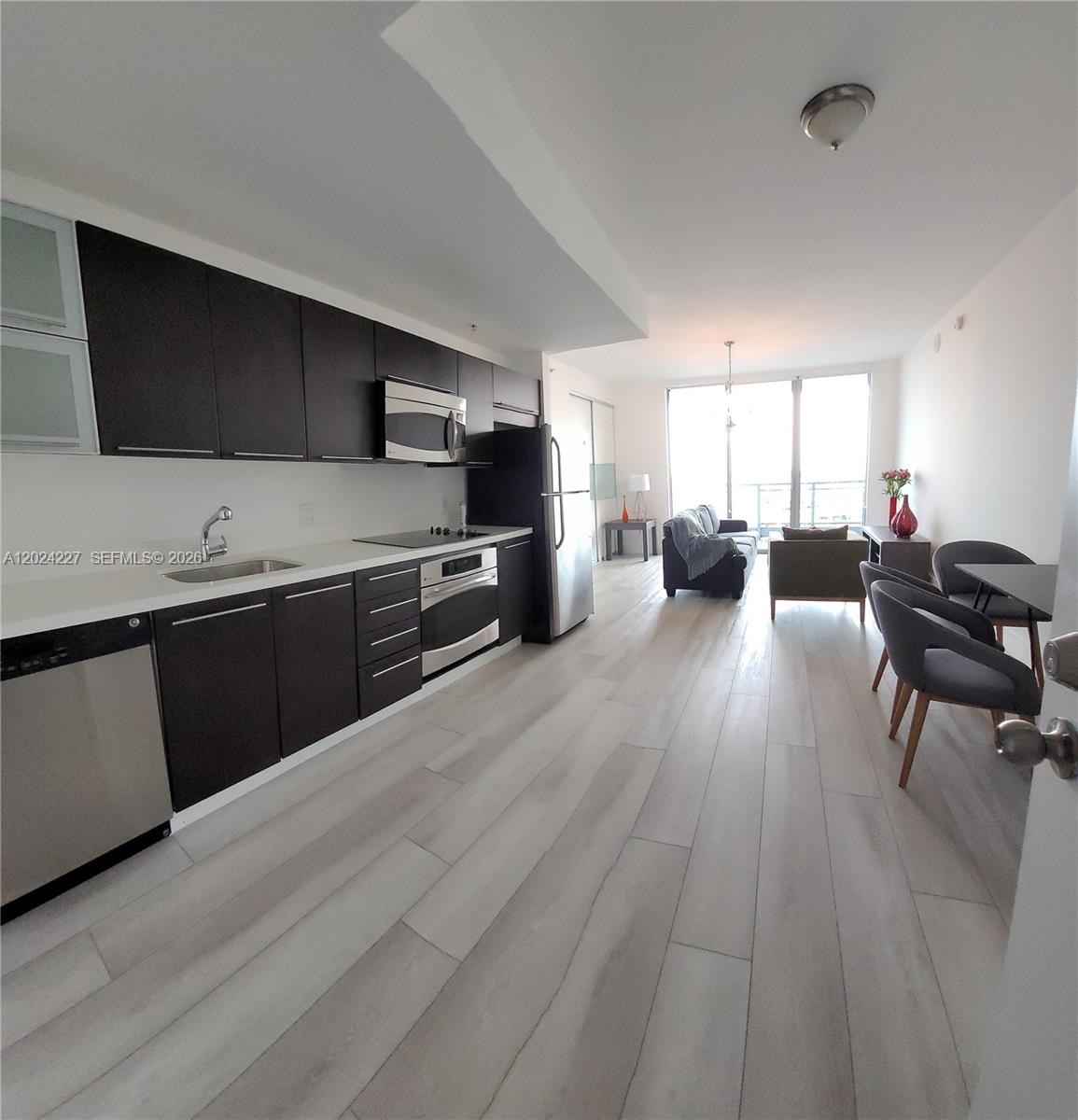 90 SW 3rd St #2208, Miami FL 33130
