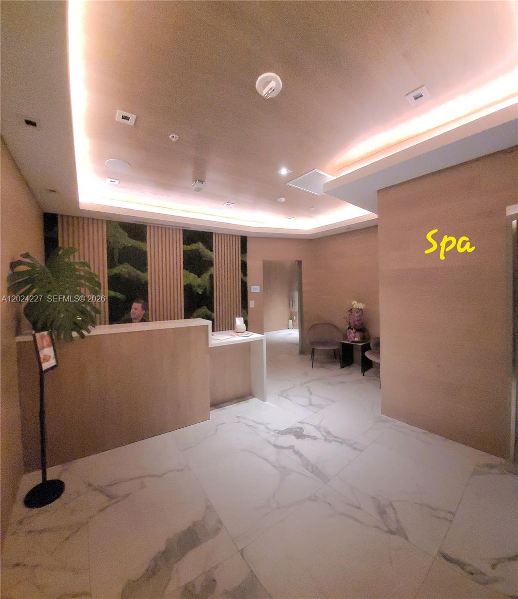 90 SW 3rd St #2208, Miami FL 33130