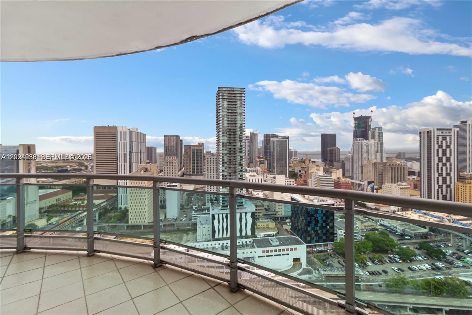 350 S Miami Ave #3413, Miami FL 33130