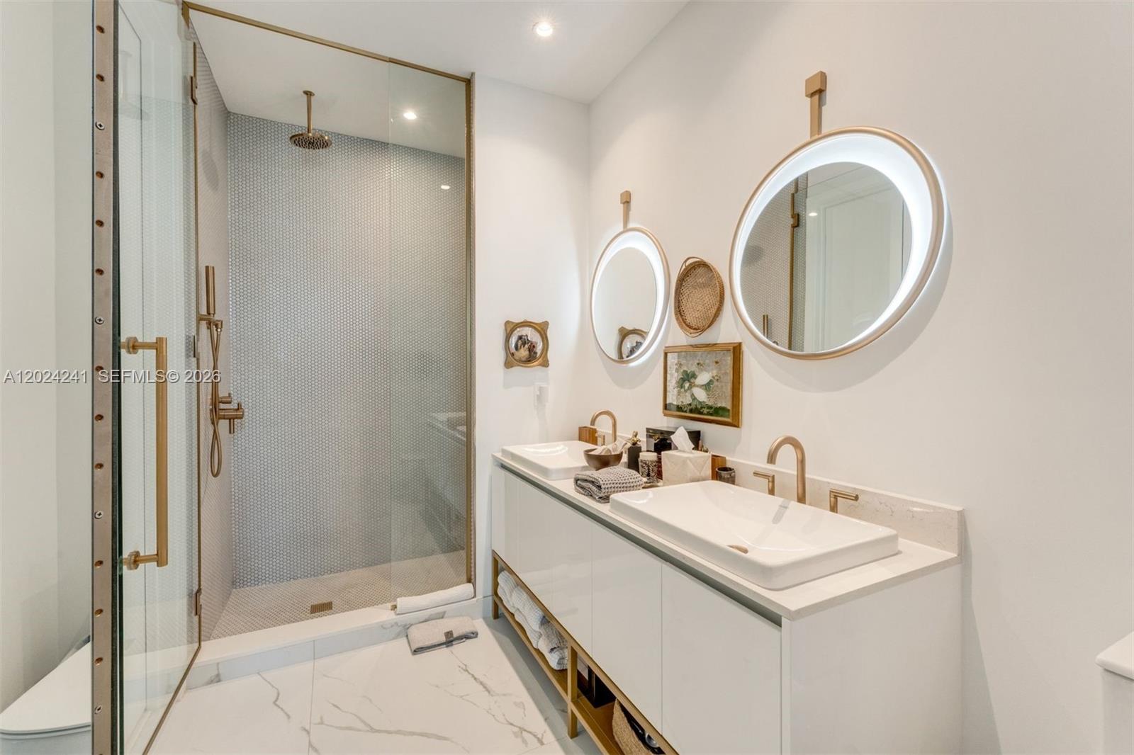 2655 S Bayshore Dr #807, Miami FL 33133