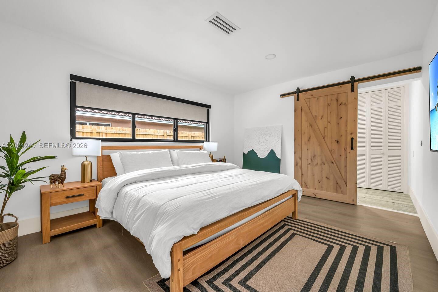 5250 NE 15th Ave, Fort Lauderdale FL 33334