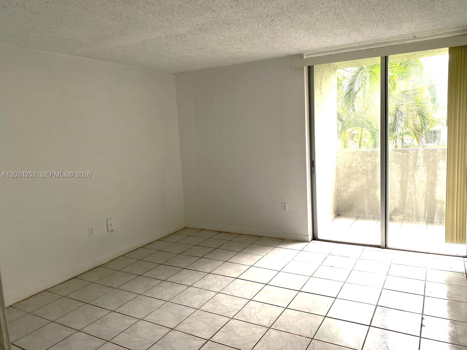 10000 NW 80 Ct #2225, Hialeah Gardens FL 33016
