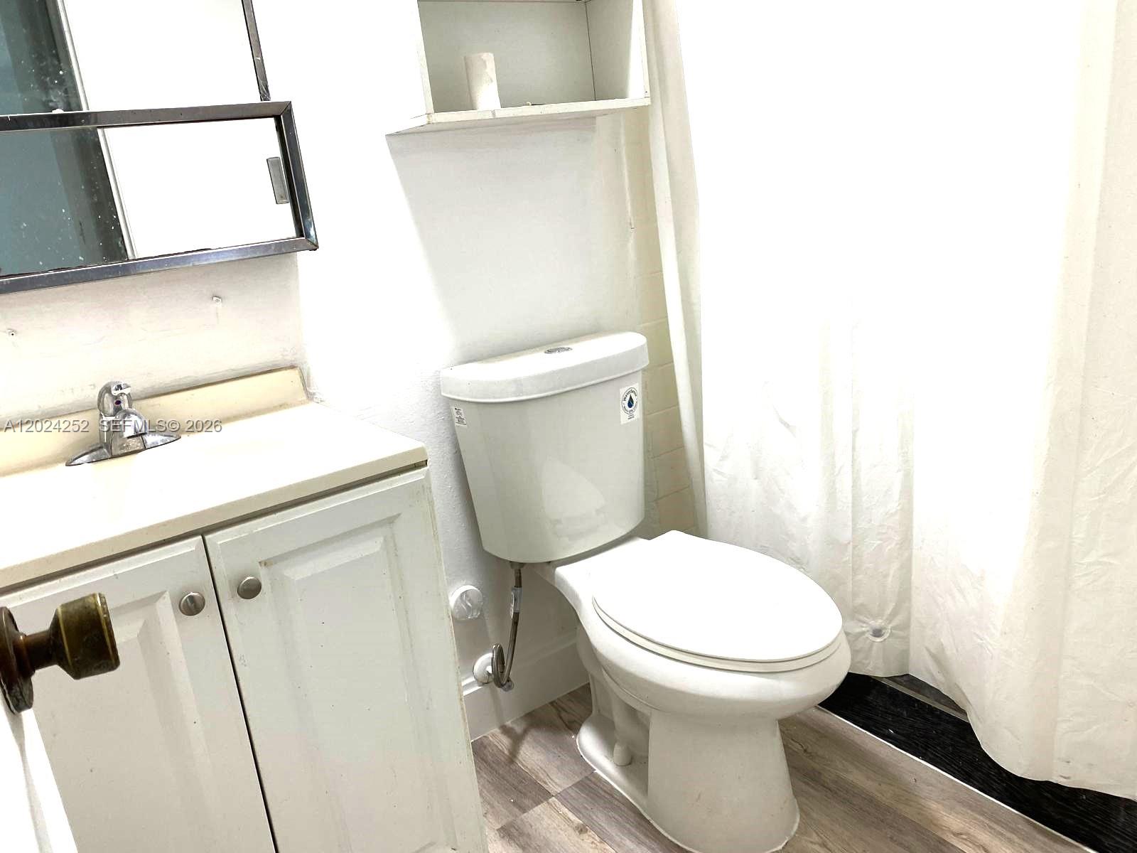10000 NW 80 Ct #2225, Hialeah Gardens FL 33016