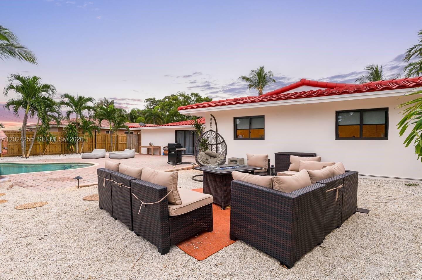 5250 NE 15th Ave, Fort Lauderdale FL 33334