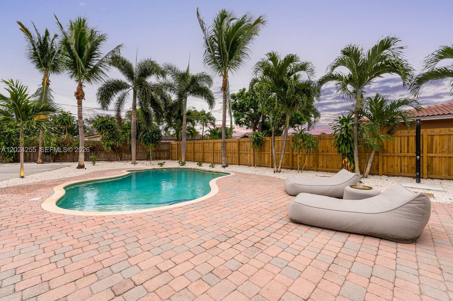 5250 NE 15th Ave, Fort Lauderdale FL 33334