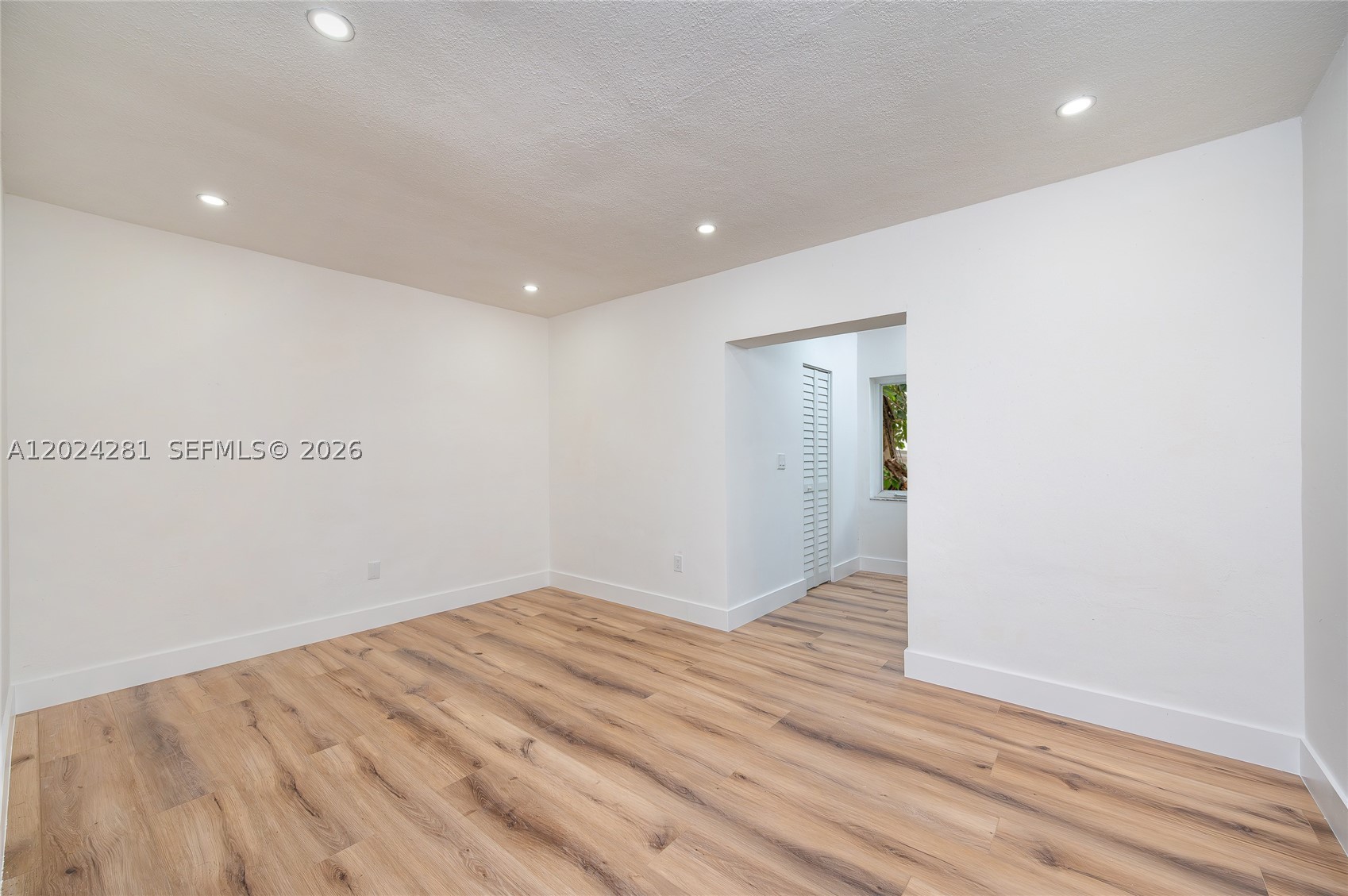 264 Navajo St, Miami Springs FL 33166