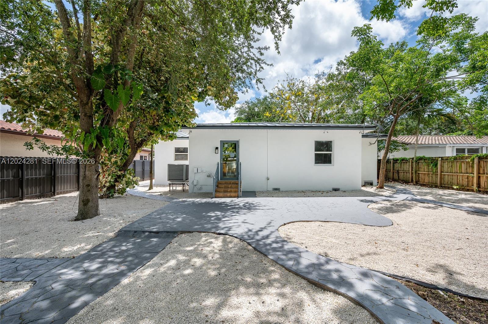 264 Navajo St, Miami Springs FL 33166