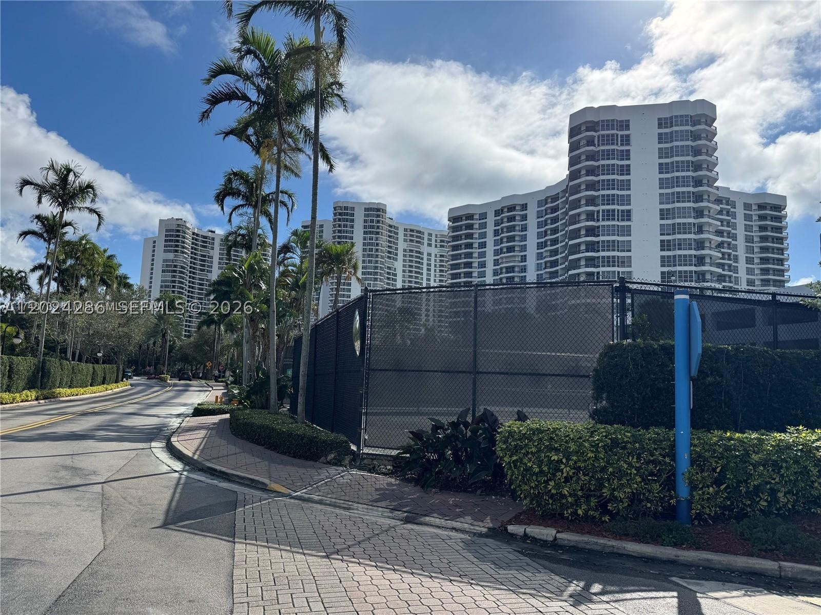 3530 Mystic Pointe Dr #1907, Aventura FL 33180