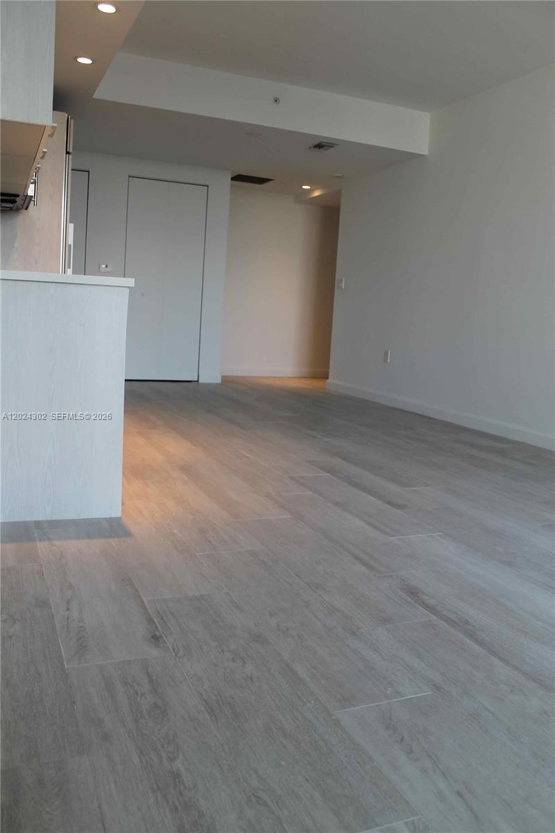45 SW 9th St #2109, Miami FL 33130