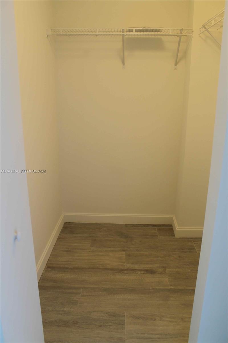 45 SW 9th St #2109, Miami FL 33130