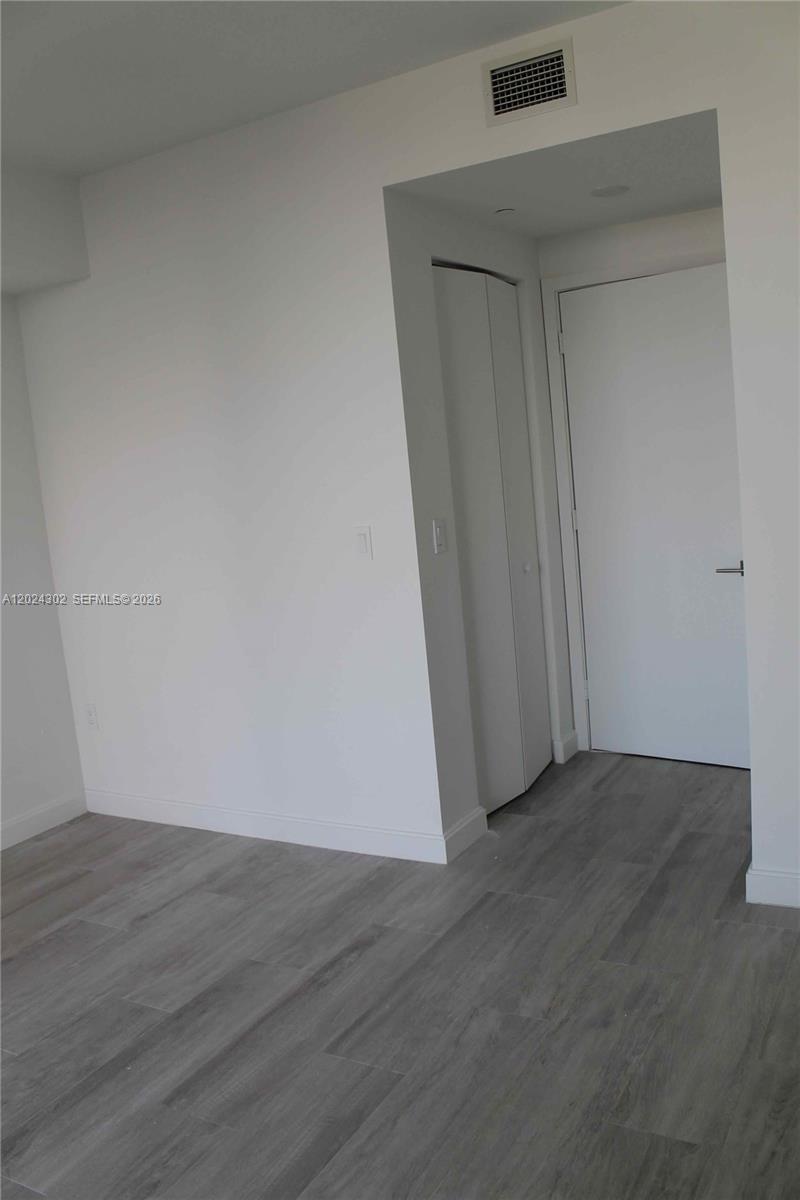 45 SW 9th St #2109, Miami FL 33130