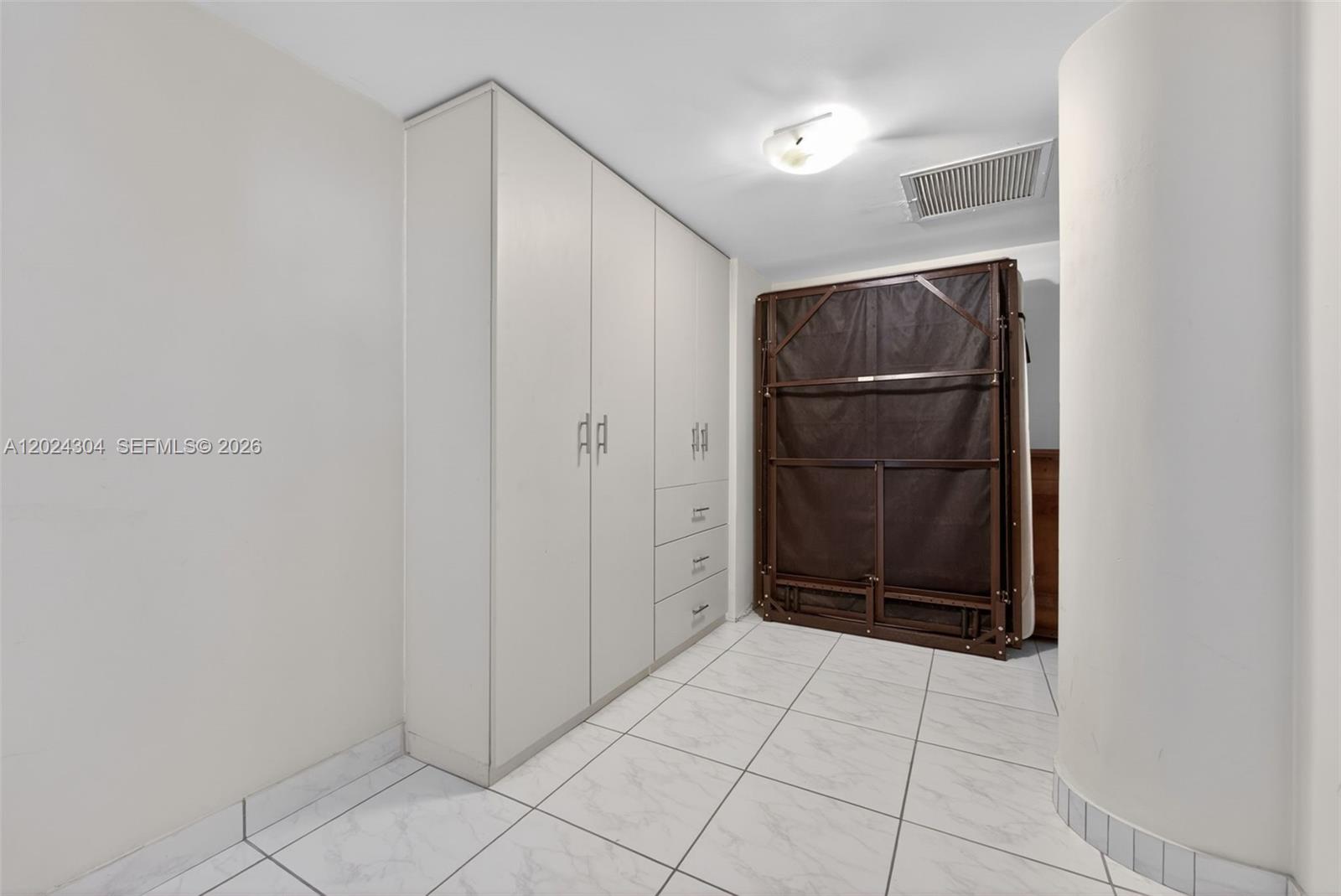 900 Bay Dr #606, Miami Beach FL 33141