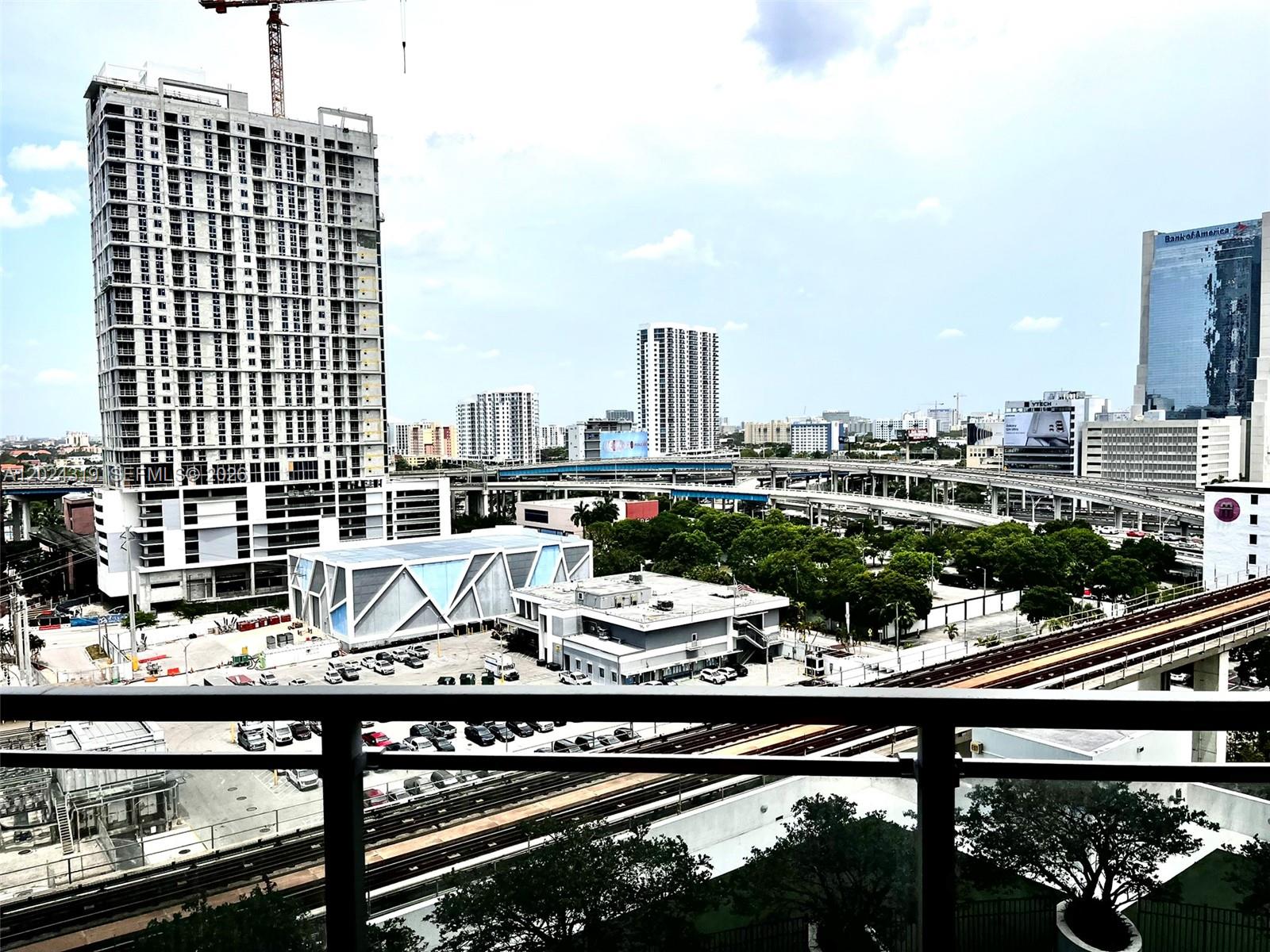 90 SW 3rd St #1409, Miami FL 33130