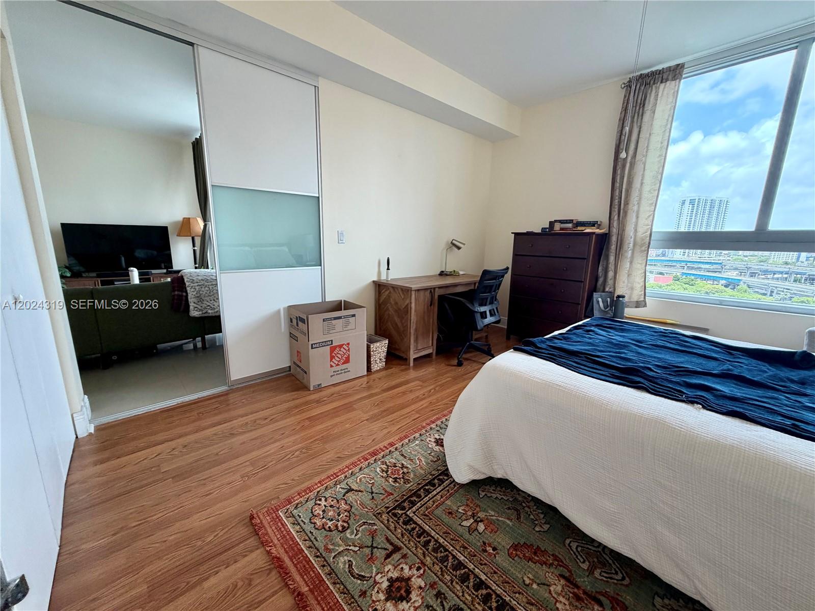 90 SW 3rd St #1409, Miami FL 33130