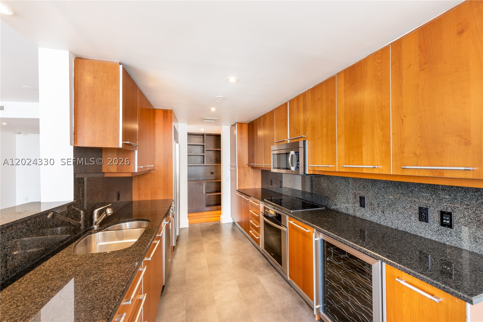 901 Brickell Key Blvd #2006, Miami FL 33131