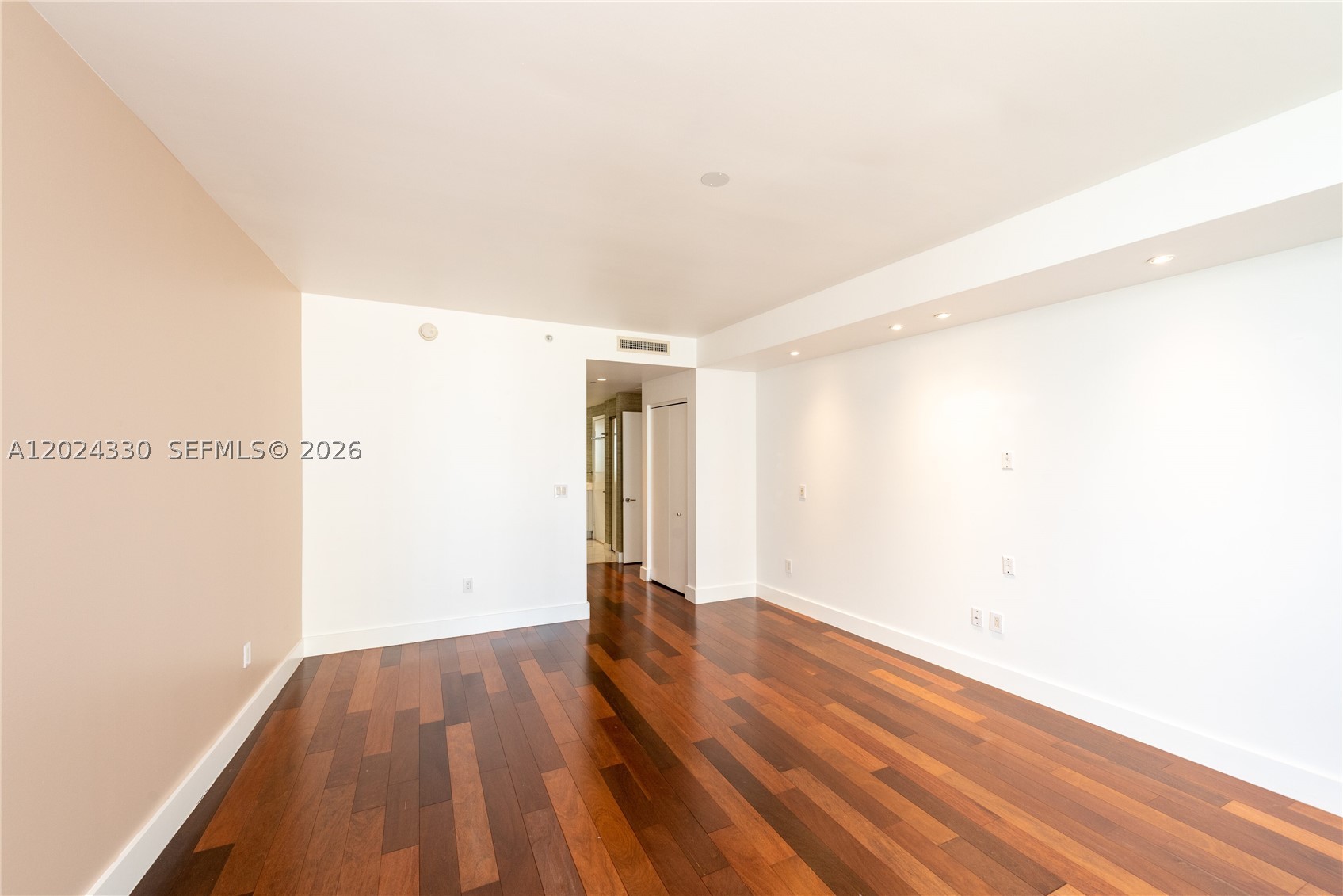 901 Brickell Key Blvd #2006, Miami FL 33131