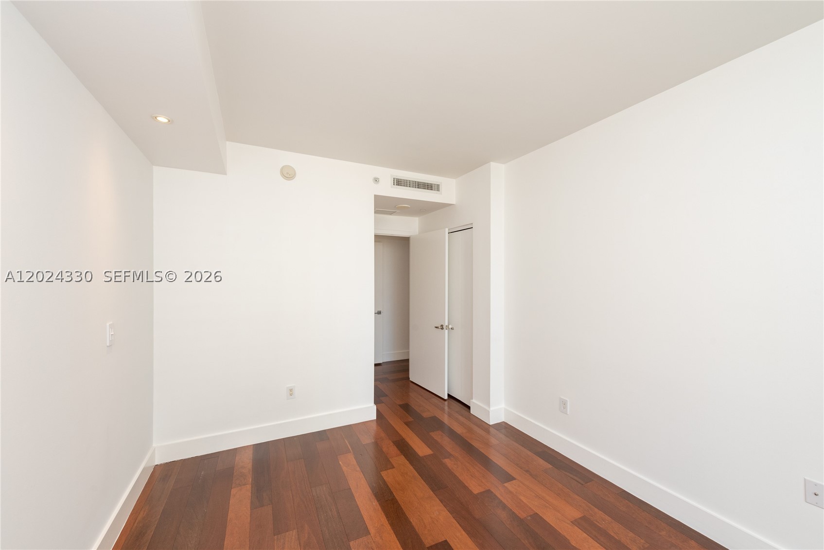 901 Brickell Key Blvd #2006, Miami FL 33131