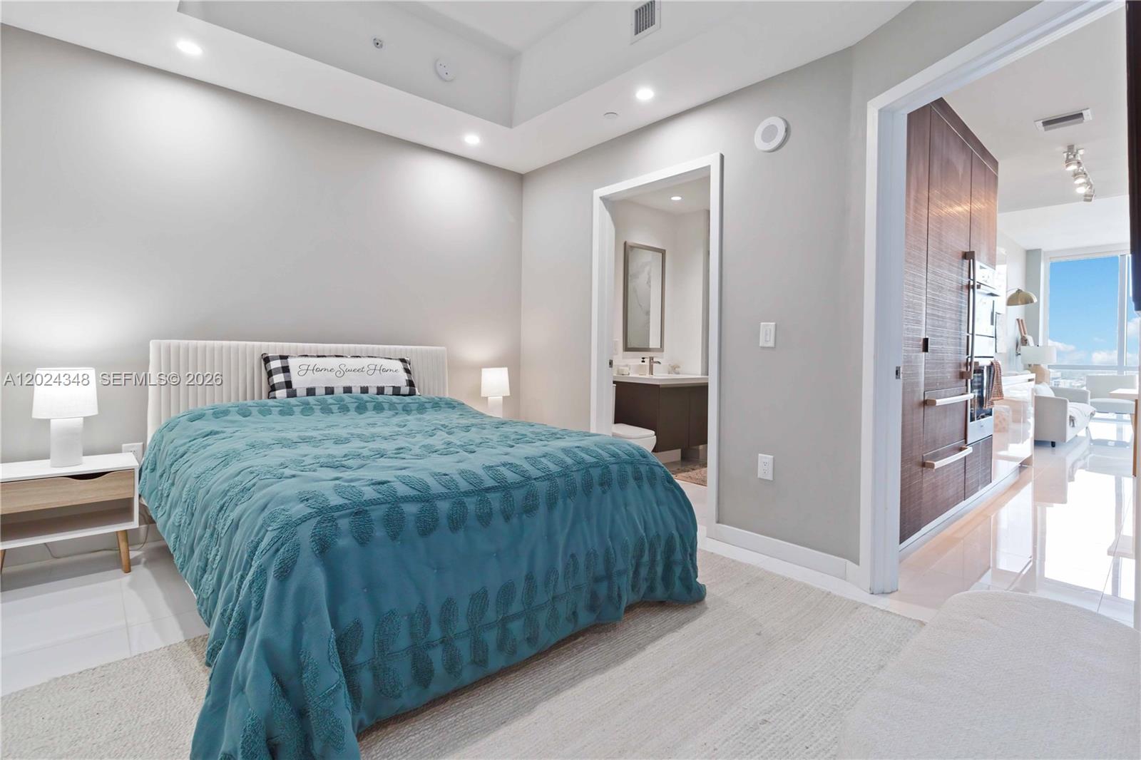 851 NE 1st Ave #3006, Miami FL 33132