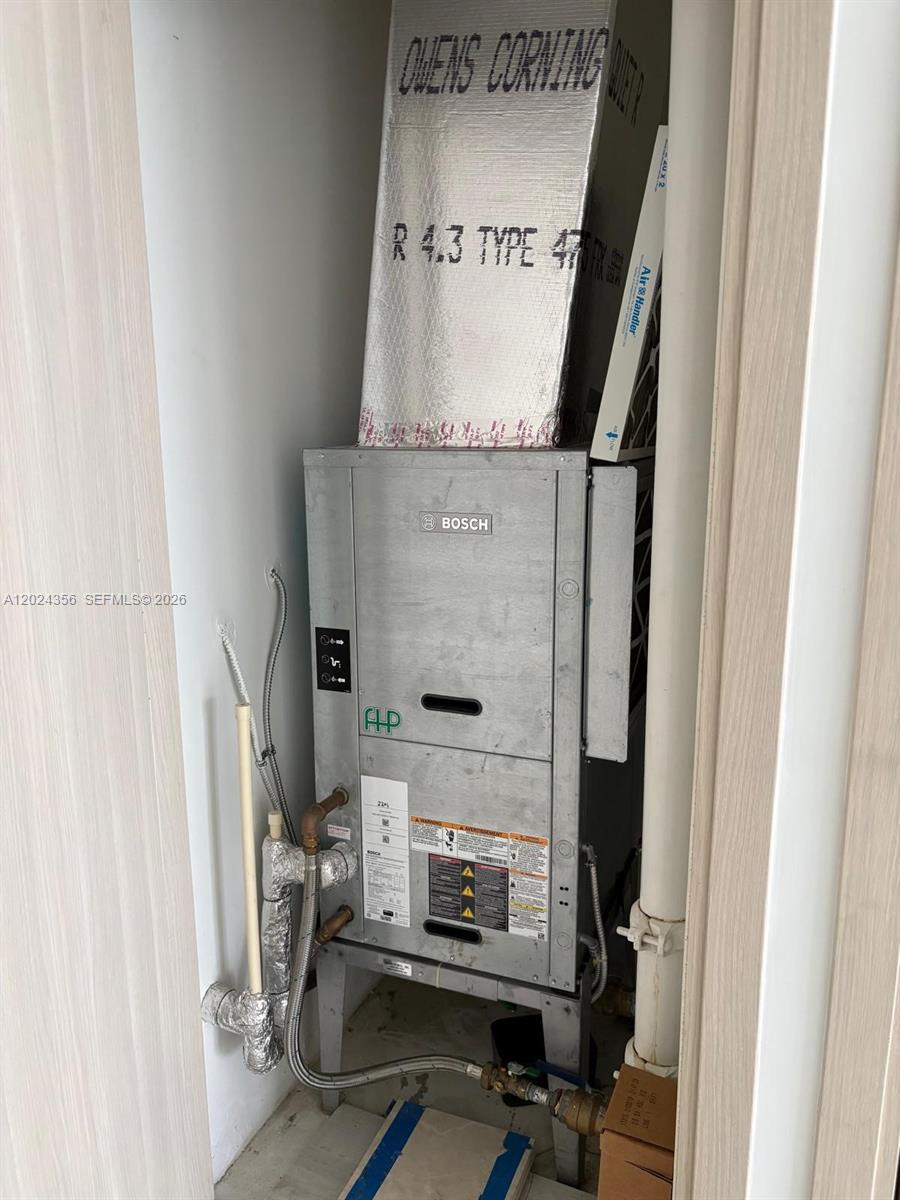 1000 Brickell Plz #2108, Miami FL 33131