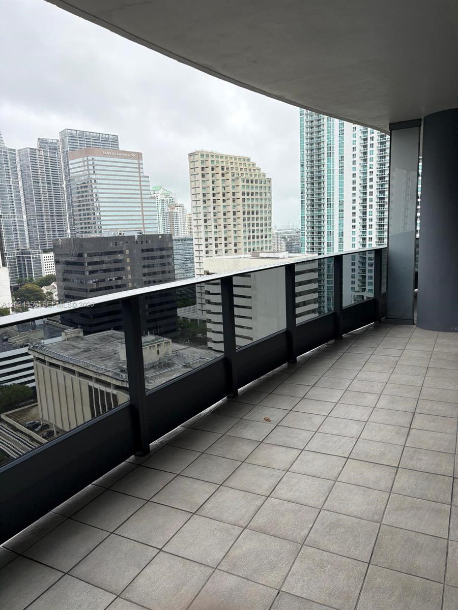 1000 Brickell Plz #2108, Miami FL 33131
