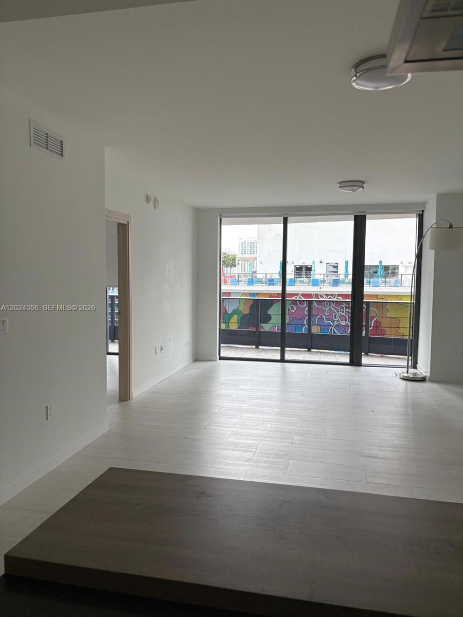 1000 Brickell Plz #2108, Miami FL 33131