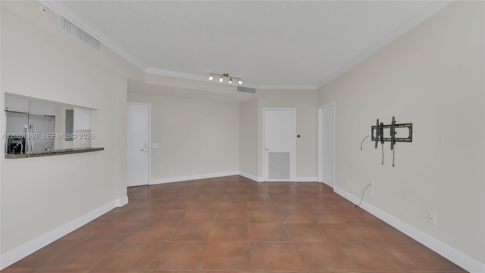 2475 Brickell Ave #2501, Miami FL 33129