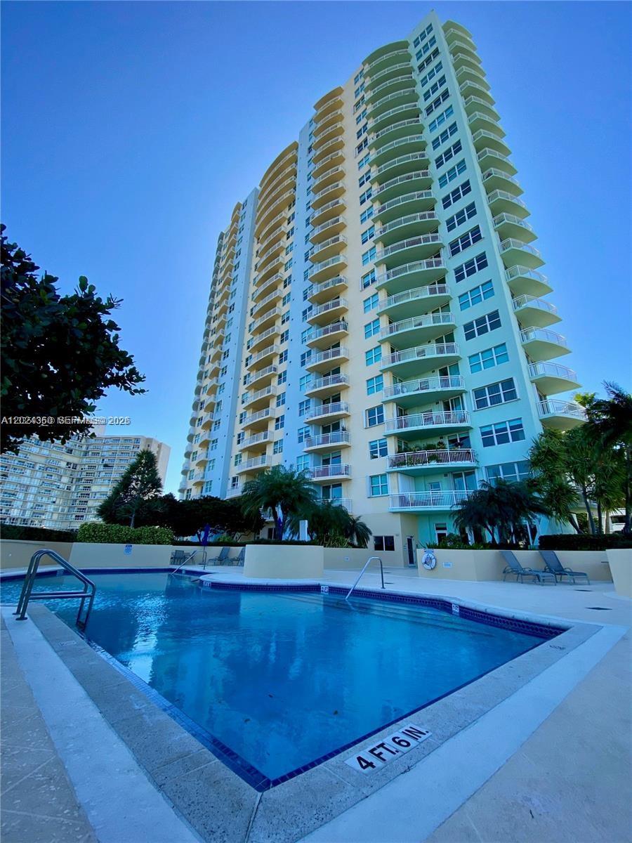 2475 Brickell Ave #2501, Miami FL 33129