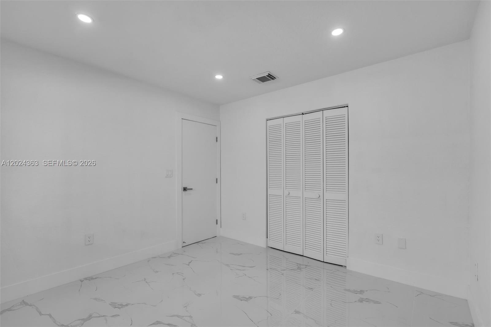 9703 NW 127th St, Hialeah Gardens FL 33018
