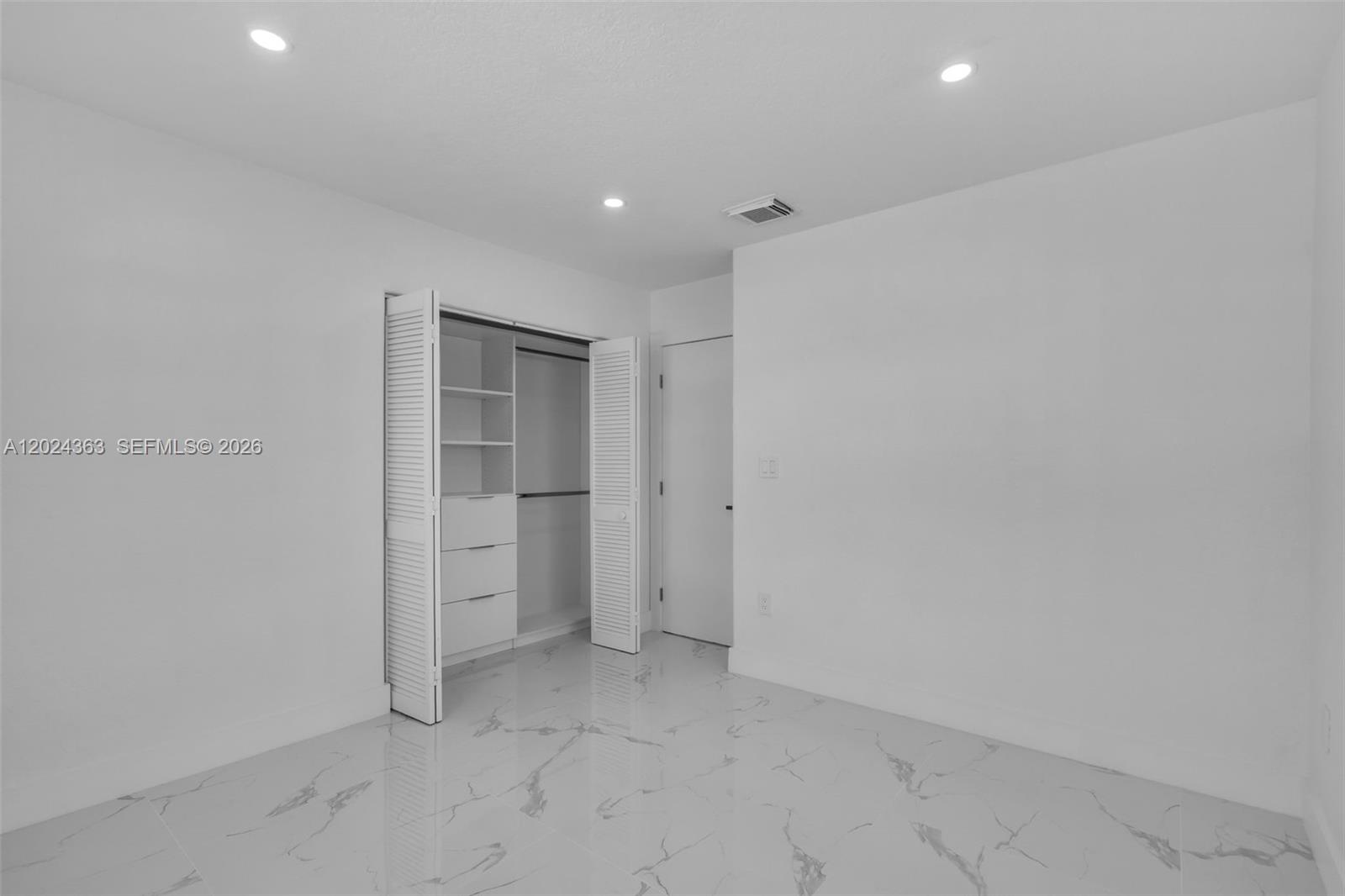 9703 NW 127th St, Hialeah Gardens FL 33018