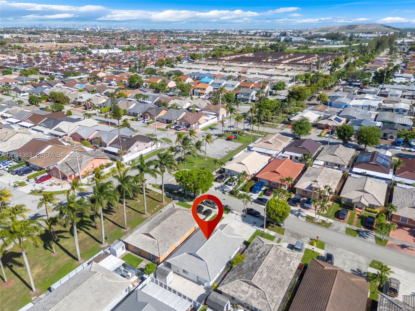 9703 NW 127th St, Hialeah Gardens FL 33018