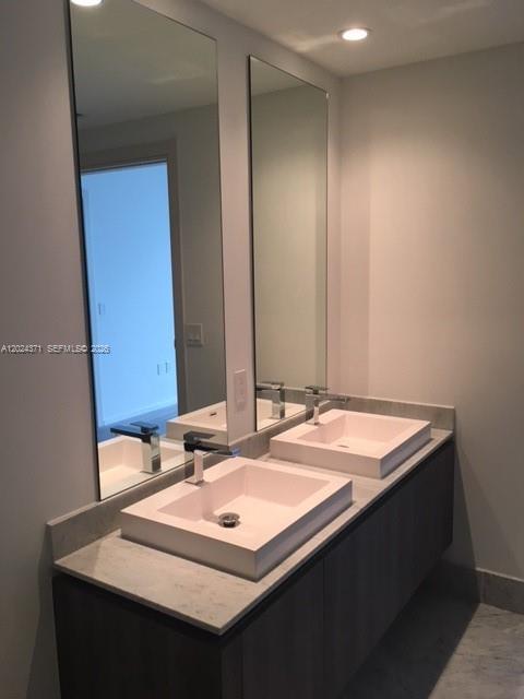 801 S Miami Ave #2808, Miami FL 33130