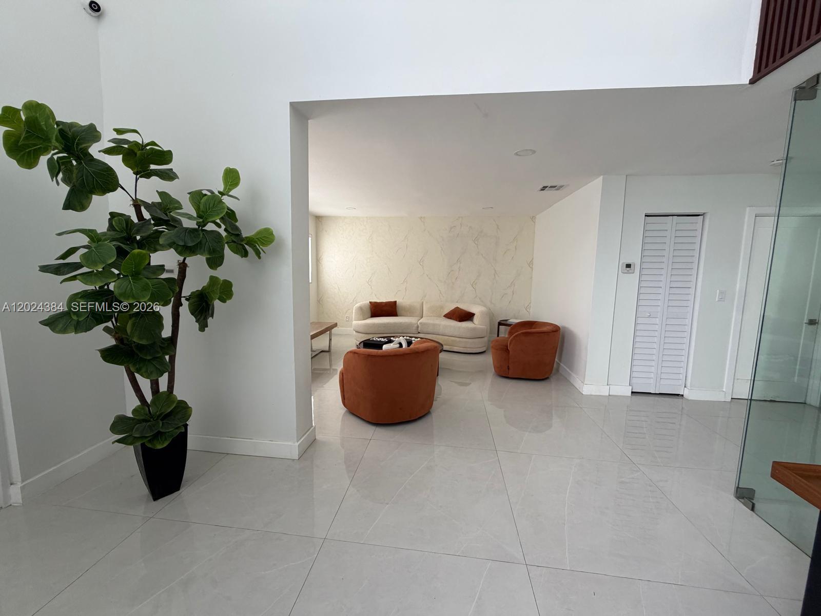10462 NW 130th St #1, Hialeah Gardens FL 33018