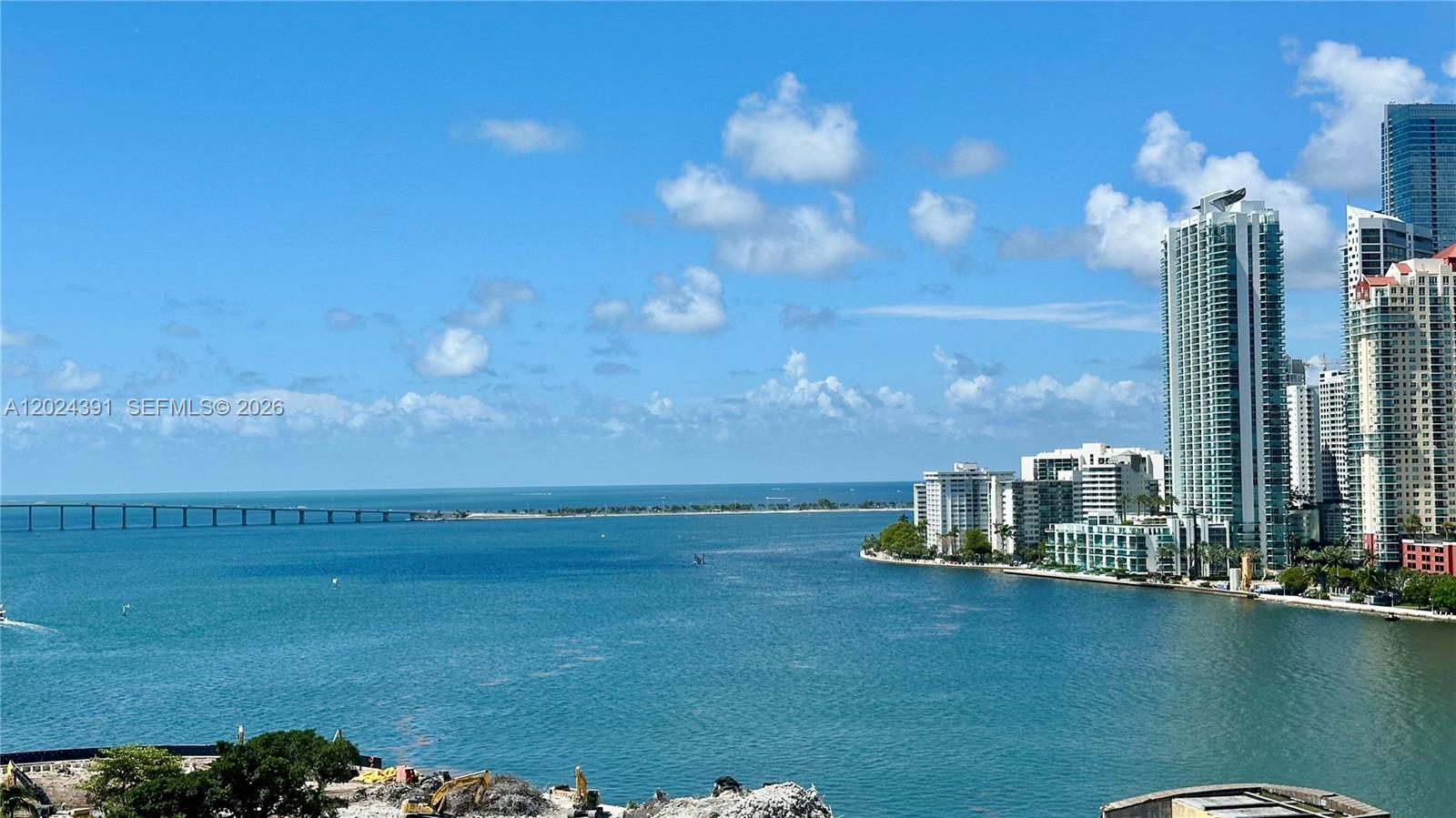 520 Brickell Key Dr #A1615, Miami FL 33131