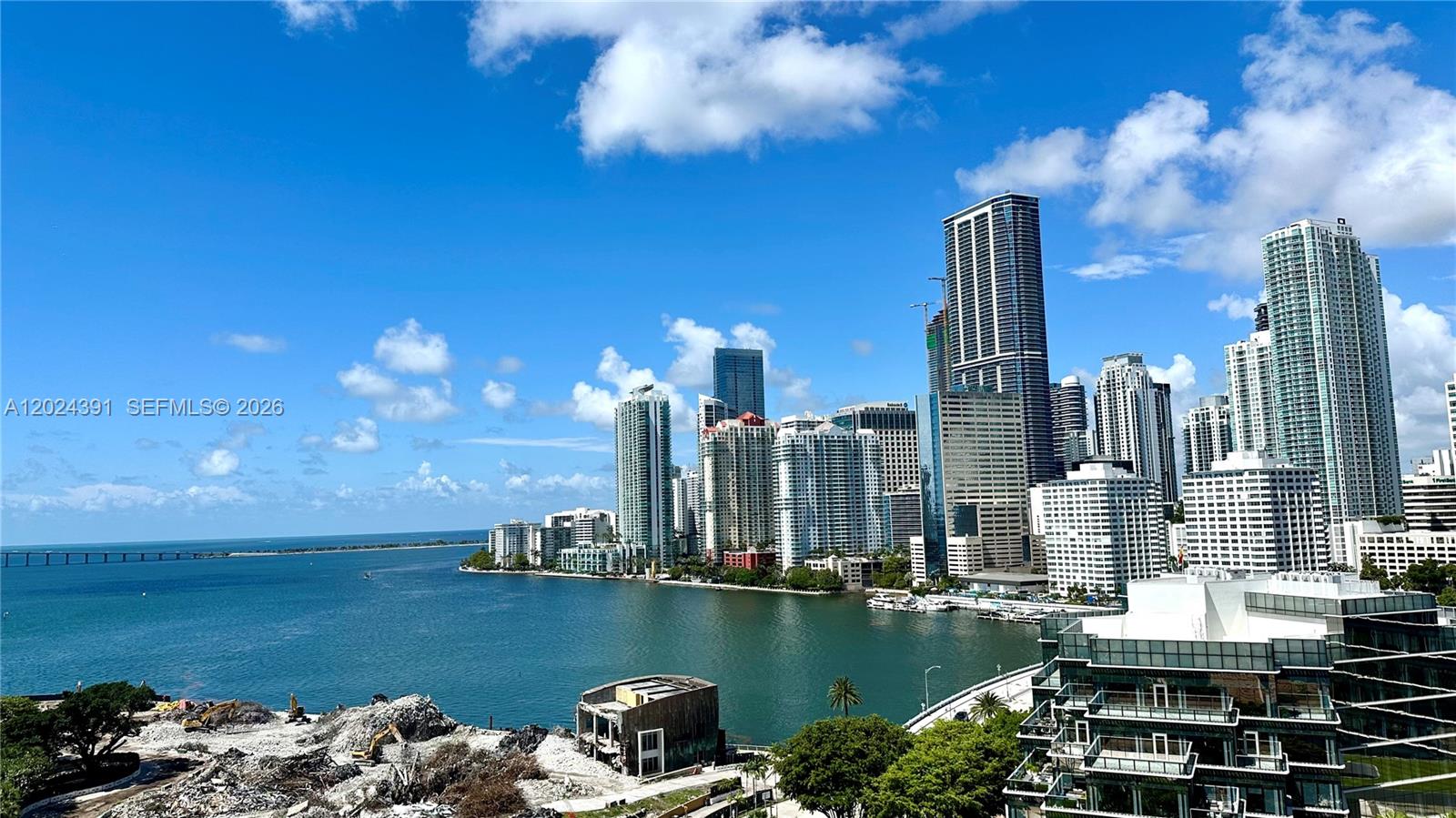 520 Brickell Key Dr #A1615, Miami FL 33131