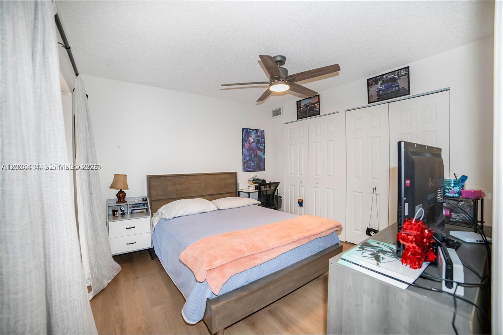 9135 SW 20th Pl, Davie FL 33324