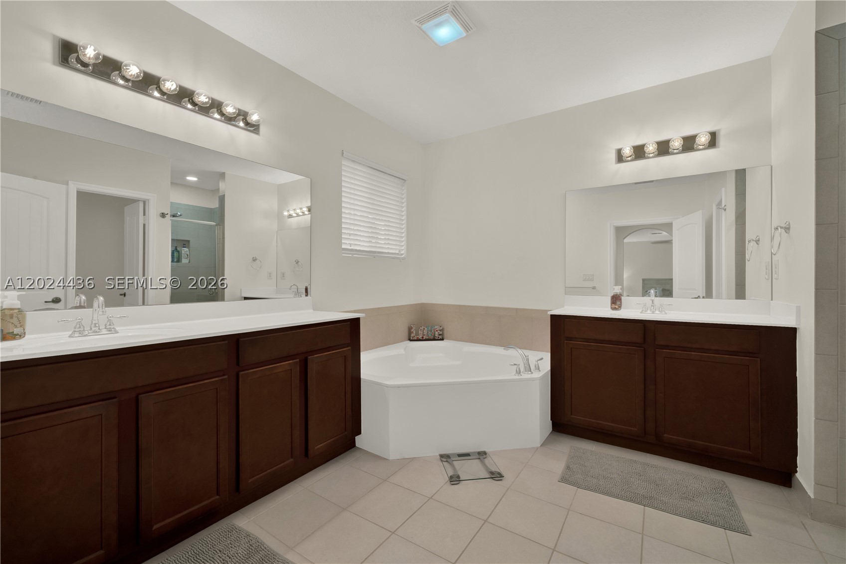 1730 NW 21st St, Homestead FL 33030